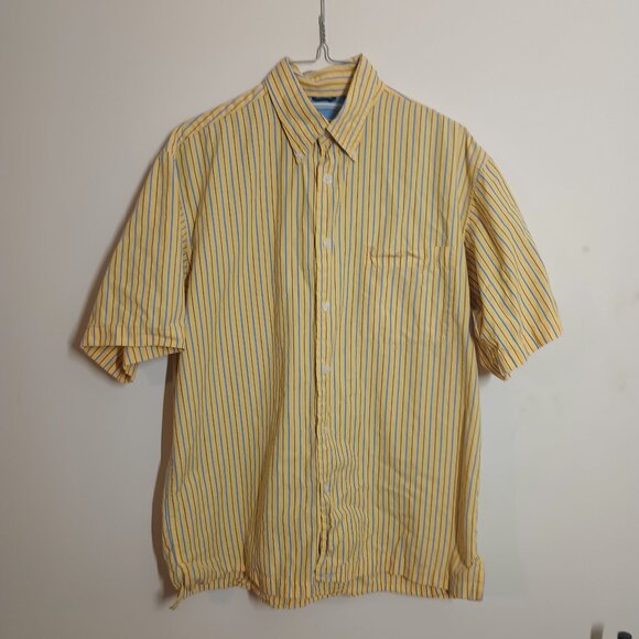 Men's Izod yellow short sleeve button up shirt - Picture 1 of 3